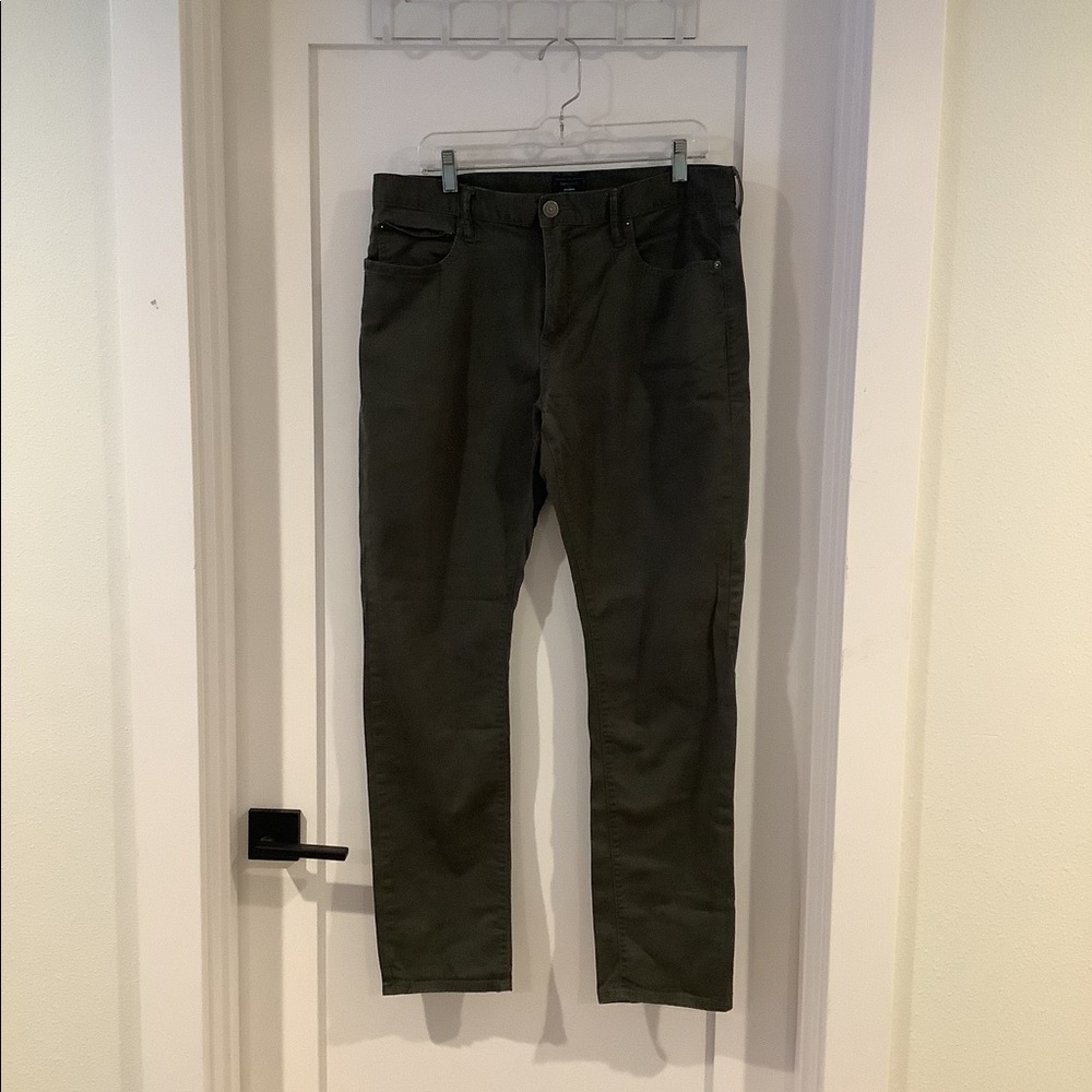 Gap khaki pants